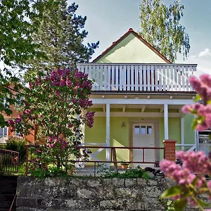 Ferienhaus Kleines Häuschen - Ferien In Cossebaude